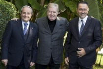 In ordine da sinistra: De Ruggieri (sindaco Matera), Claudio Lippi, Pittella (presidente Regione Basilicata)